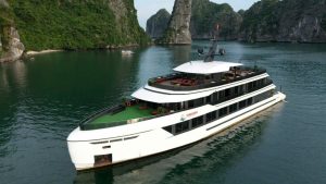 Lan ha bay small group cruise